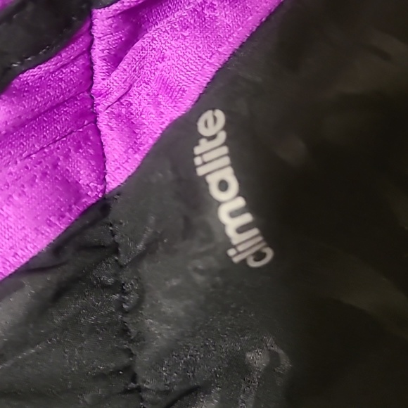 3/15❤️Adidas Climate Lined shorts. XS - Picture 8 of 10